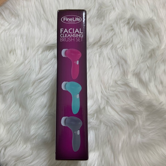 Fine Life 5  Facial Cleansing Brush Set New in box - Picture 3 of 5